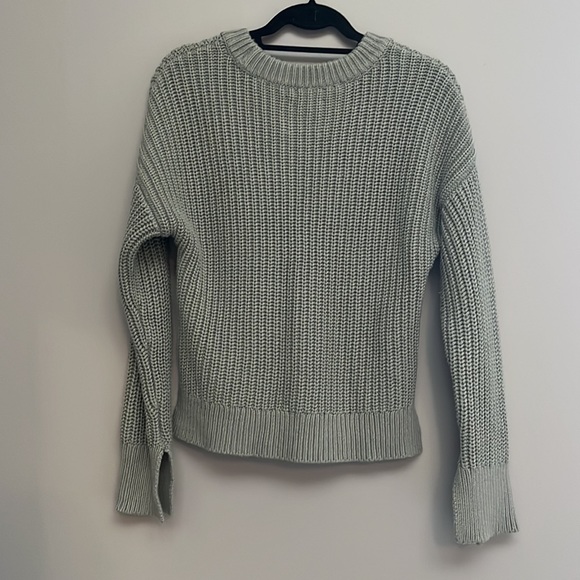 Abercrombie Knit Sweater - Picture 2 of 4
